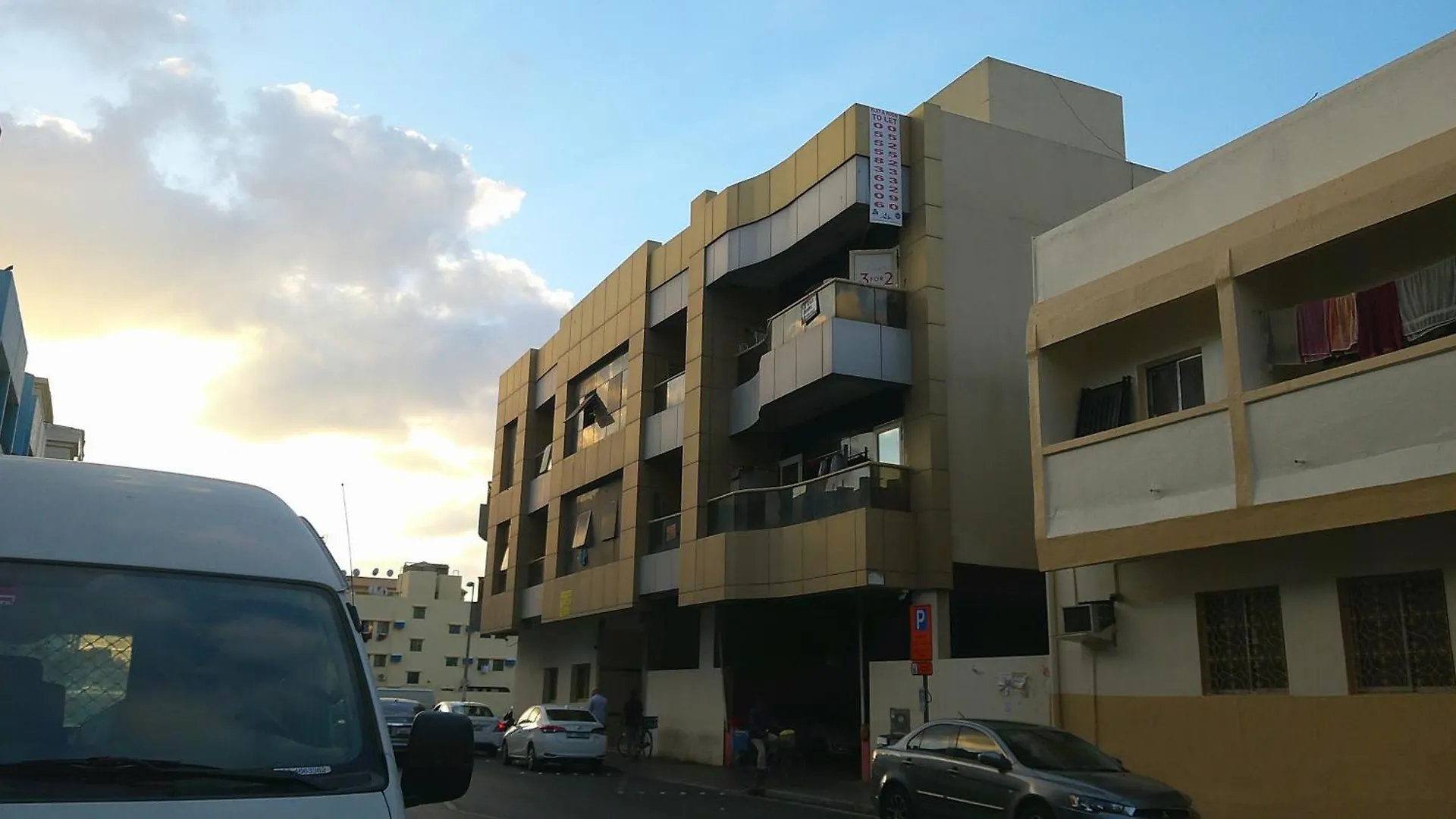 Ruby Star Hostel Dubai 303