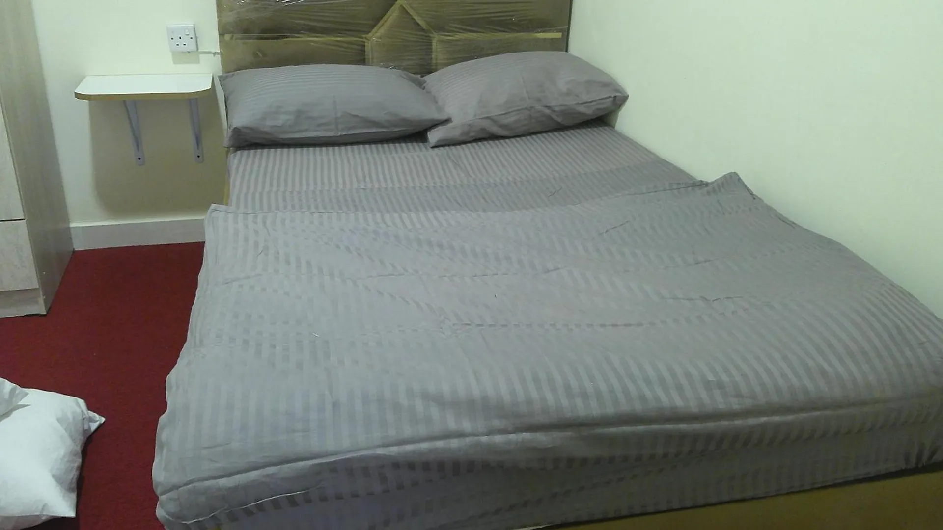 Ruby Star Hostel Dubai 303